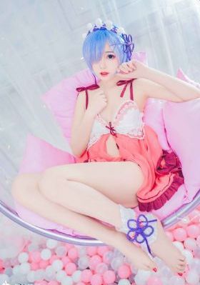 欧美女孩个性头像_4K手机免费观看完整